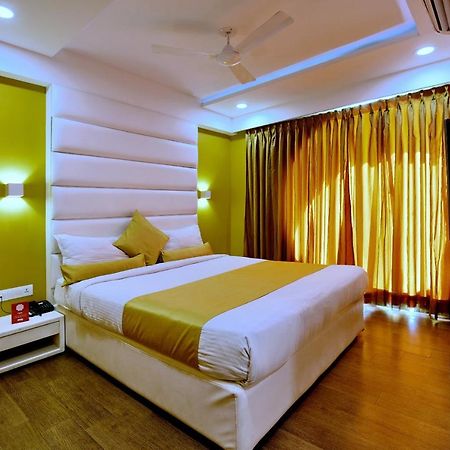โอโย 963 โฮเต็ล รุมายา Hotel อุจเจน ภายนอก รูปภาพ