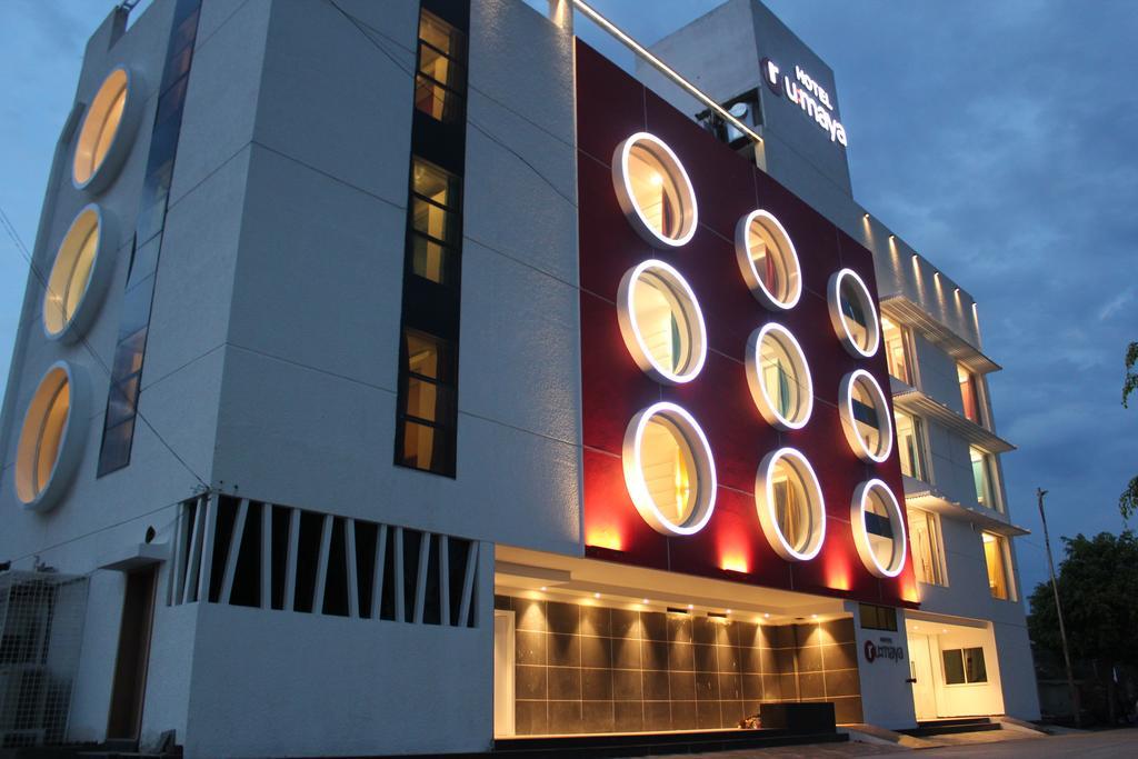 โอโย 963 โฮเต็ล รุมายา Hotel อุจเจน ภายนอก รูปภาพ